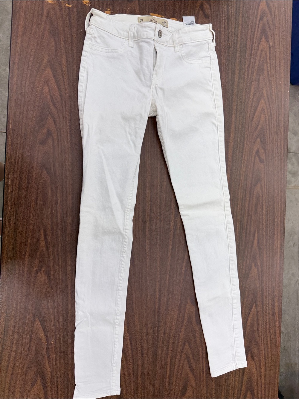 Hollister White Women's Super Skinny size 24W 31L Jeans
